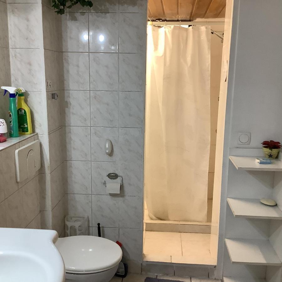 Gemuetliches Zimmer Im Seterant/Untergeschoss Essen Ngoại thất bức ảnh